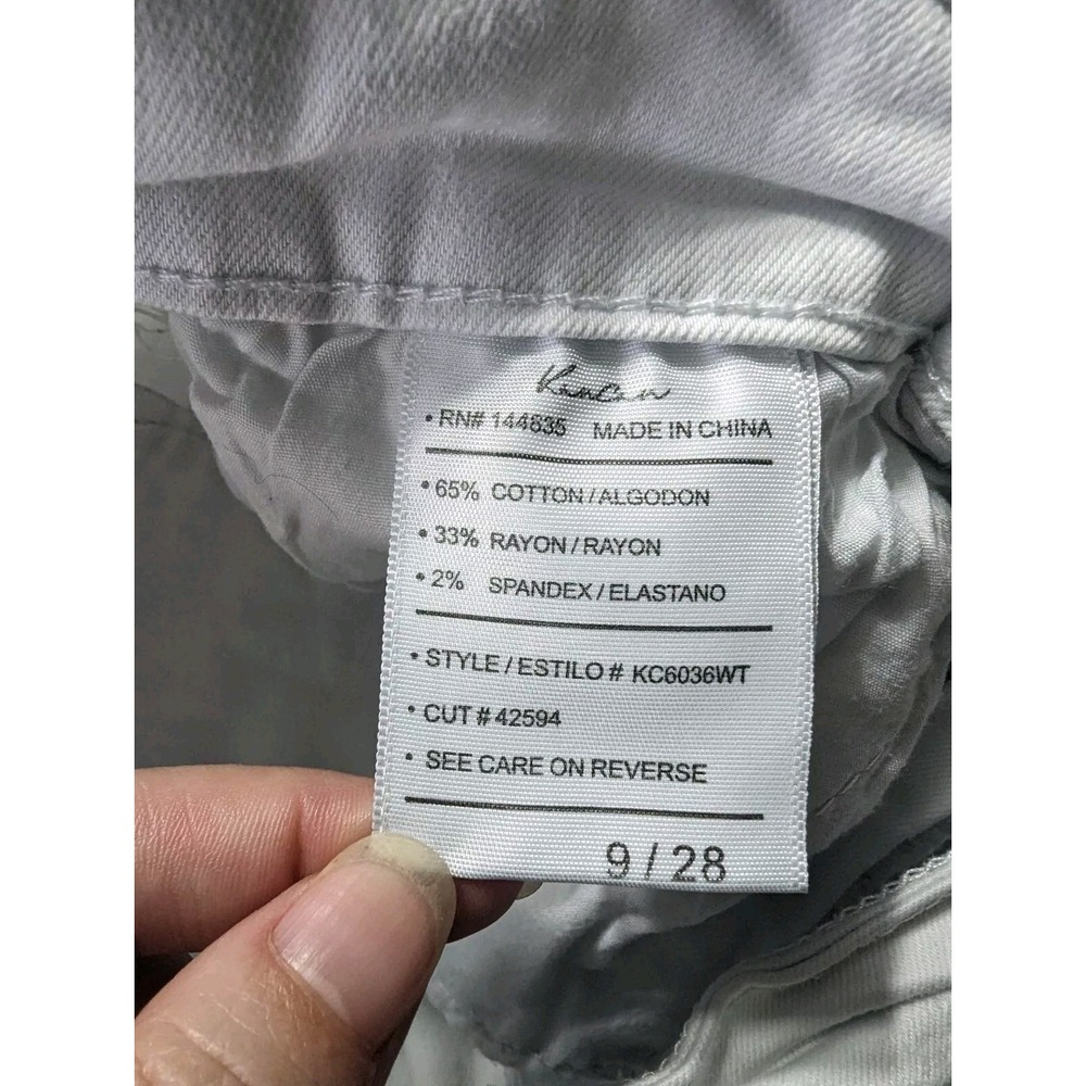 KanCan Cuffed Distressed Shorts Women's Size 9/28 White - Picture 4 of 11